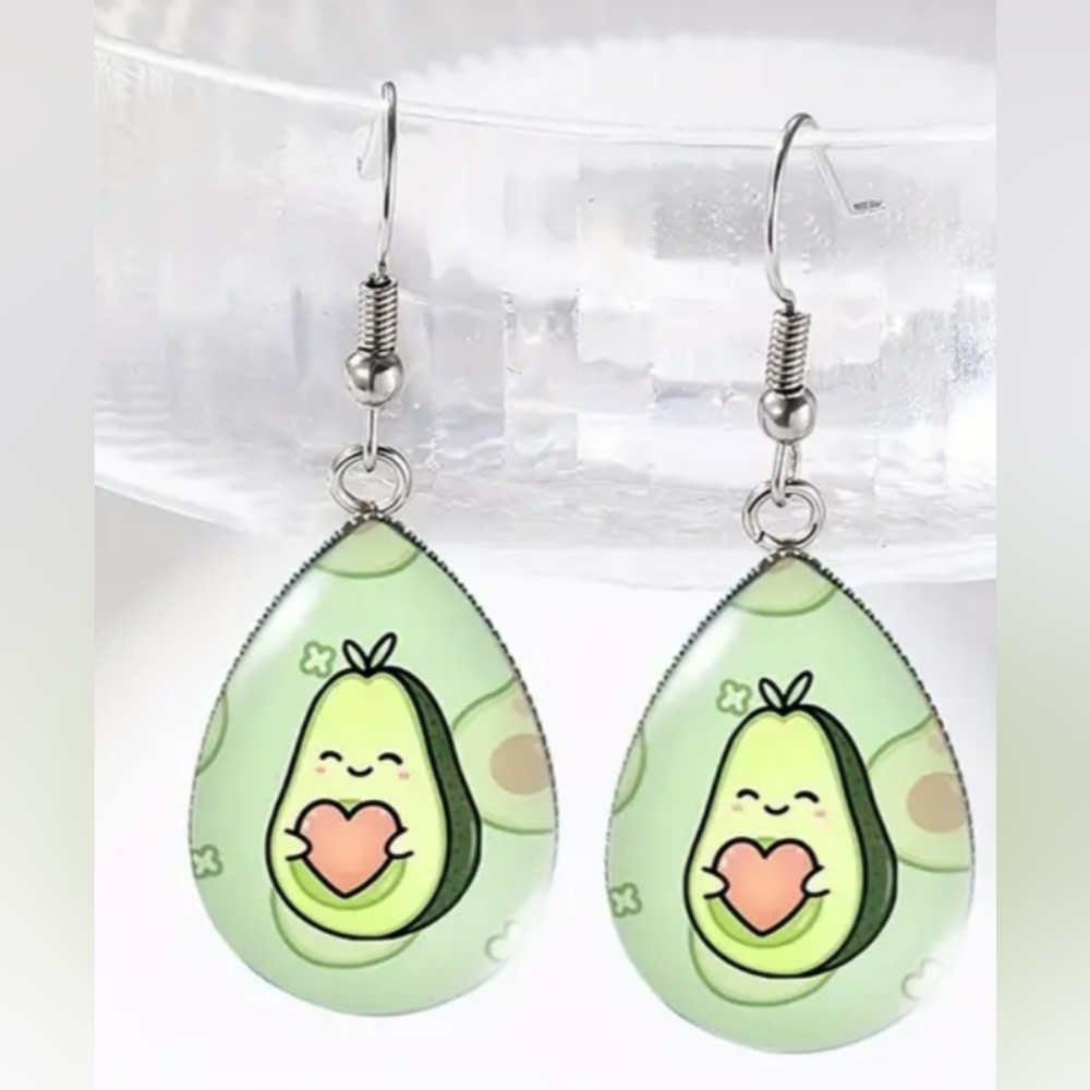 Boho summer farmhouse Avocado crystal‎ glass heart dangle Gift Earrings